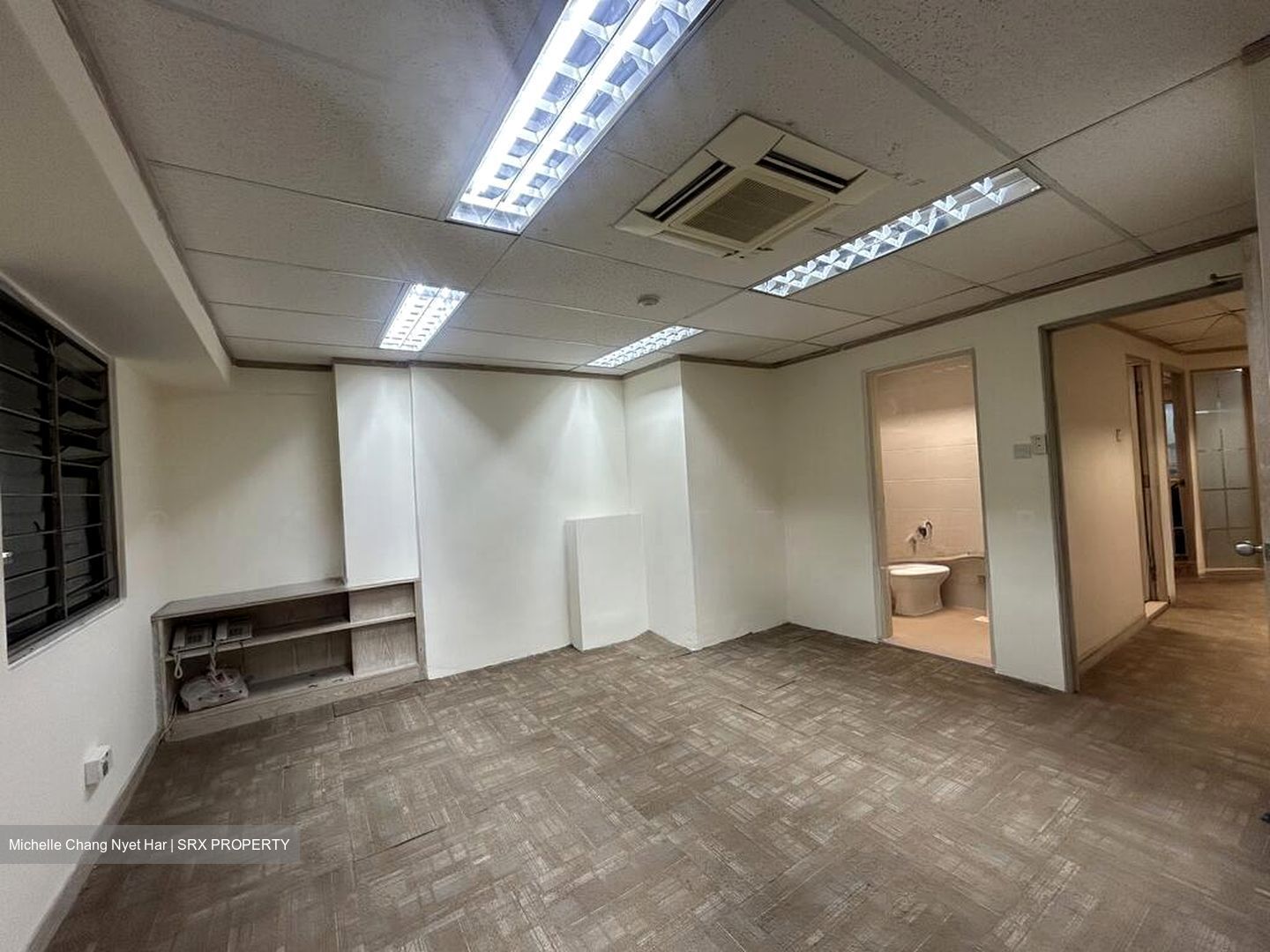 Textile Centre (D7), Office #592839821